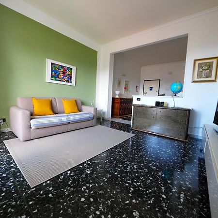 Appartamento Con Parcheggio Vicino Alla Stazione E Centro La Spezia Exteriér fotografie